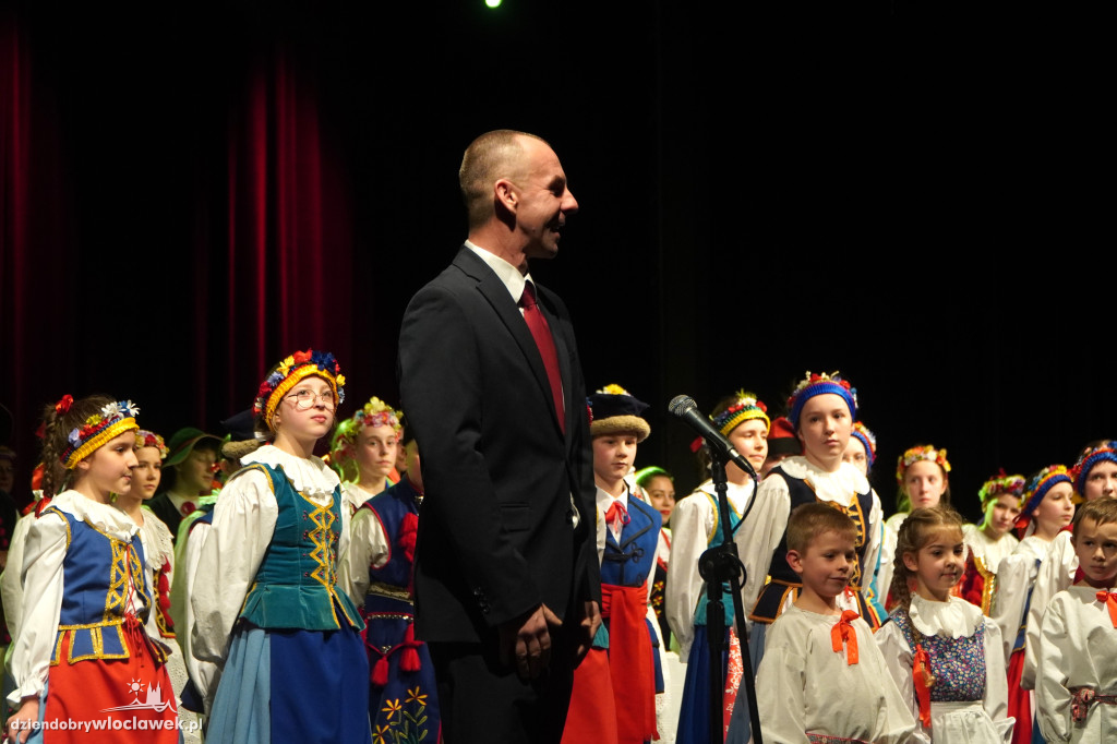 Koncert Zespołu Pieśni i Tańca Kujawy