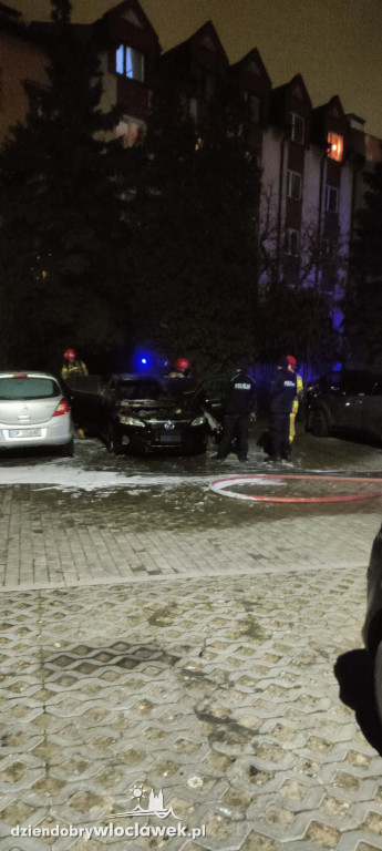 Pożar hybrydowego lexusa