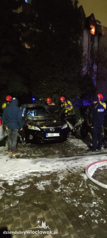 Pożar hybrydowego lexusa