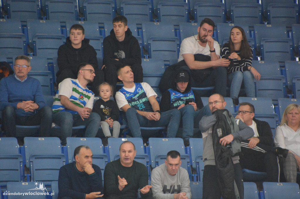 Kibice na meczu Anwil vs. King