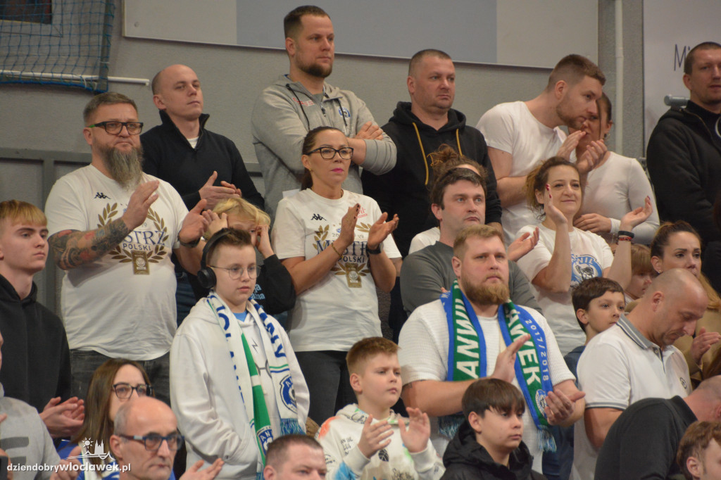 Kibice na meczu Anwil vs. King