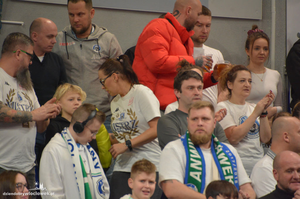 Kibice na meczu Anwil vs. King