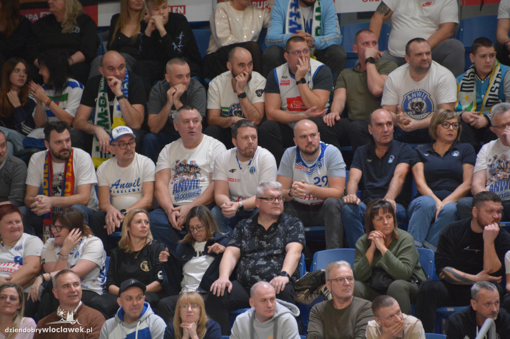 Kibice na meczu Anwil vs. King