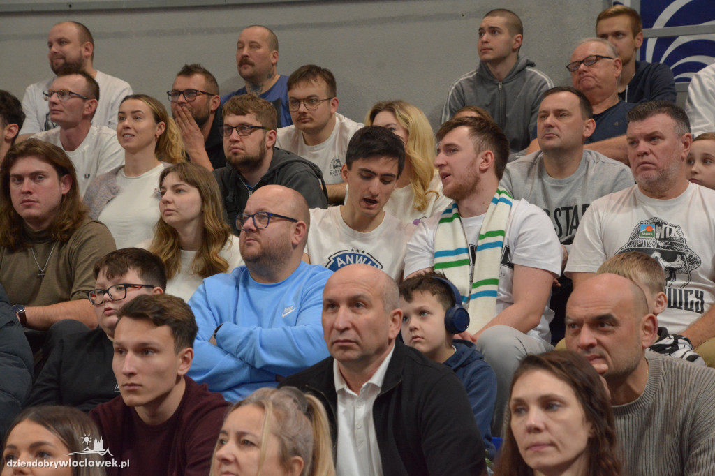 Kibice na meczu Anwil vs. King
