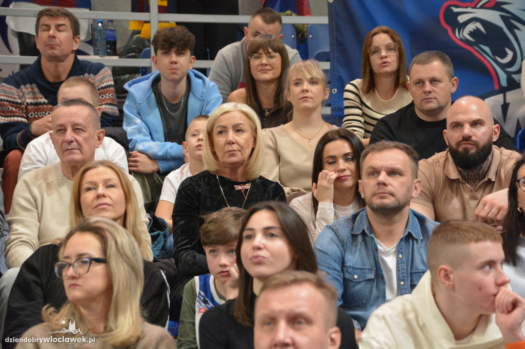 Kibice na meczu Anwil vs. King