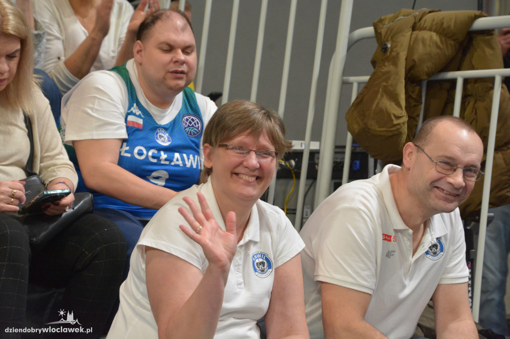 Kibice na meczu Anwil vs. King