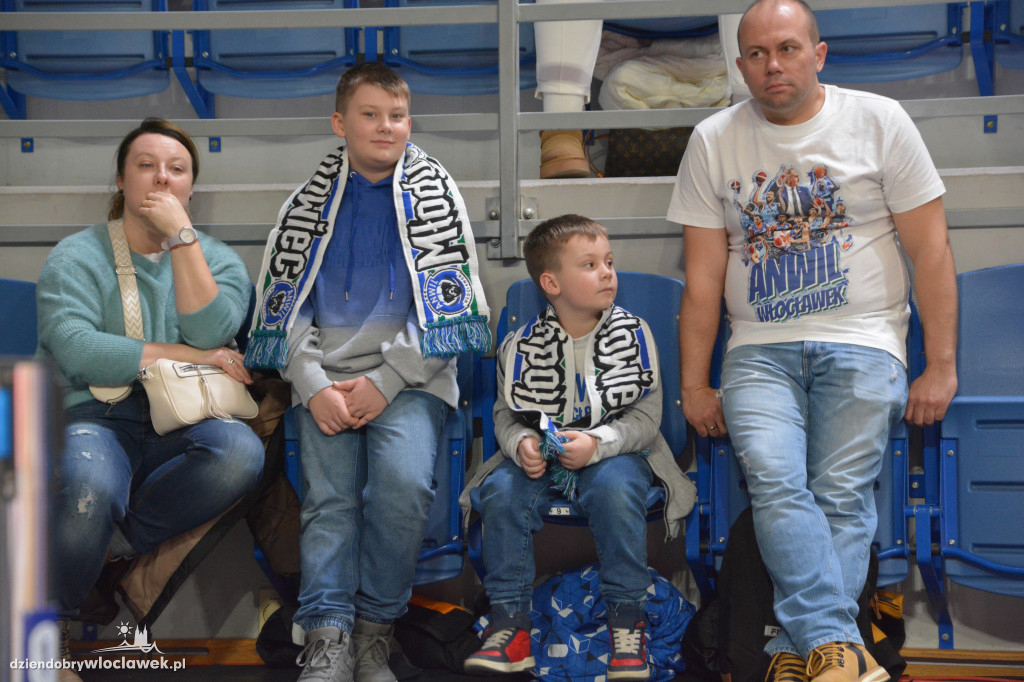 Kibice na meczu Anwil vs. King