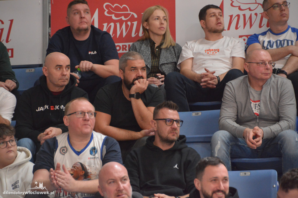 Kibice na meczu Anwil vs. King
