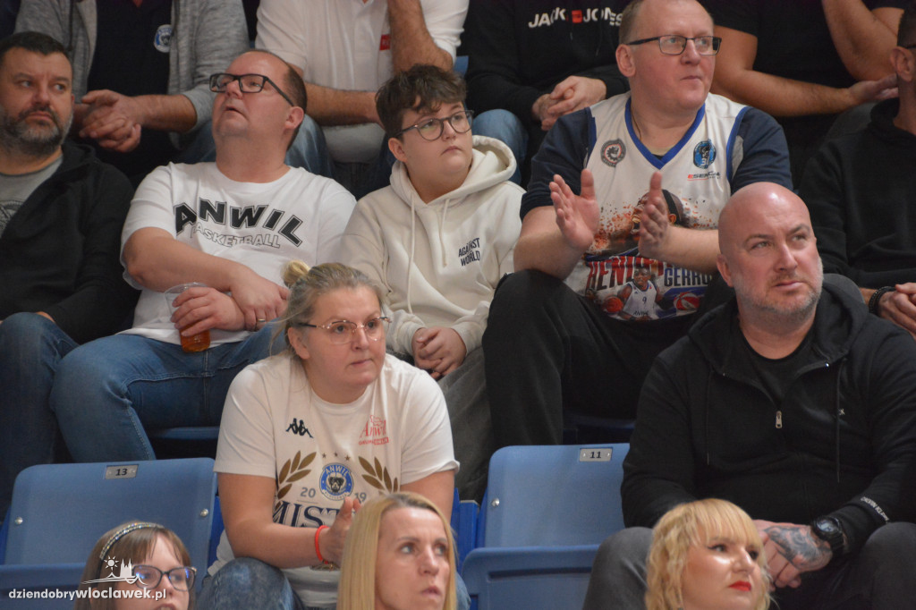 Kibice na meczu Anwil vs. King
