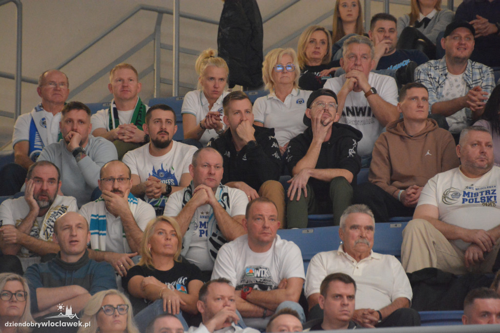 Kibice na meczu Anwil vs. King