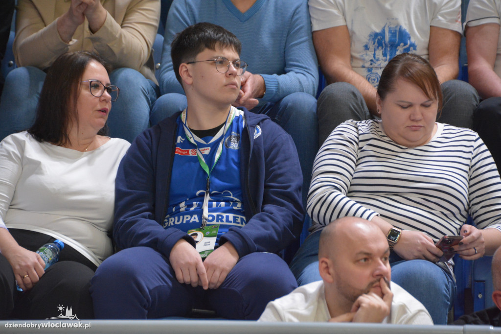 Kibice na meczu Anwil vs. King