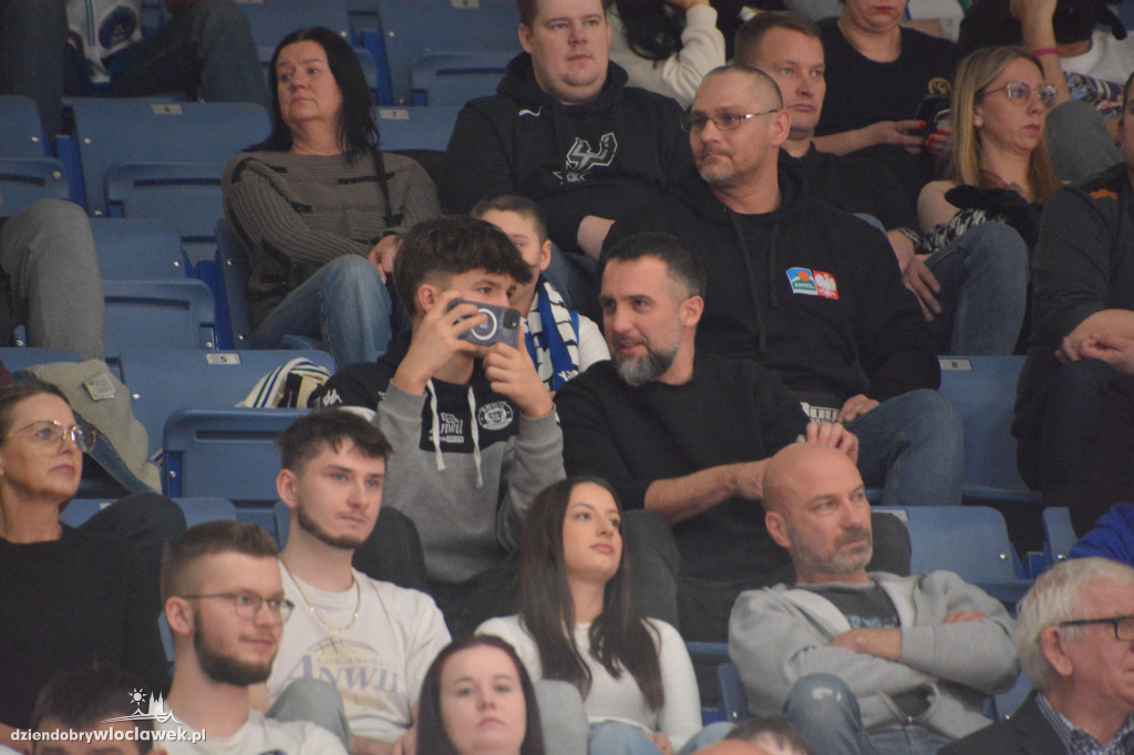 Kibice na meczu Anwil vs. King
