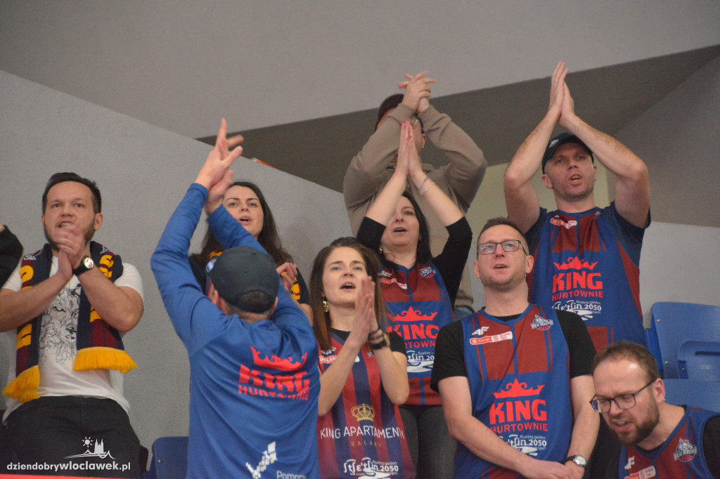 Kibice na meczu Anwil vs. King