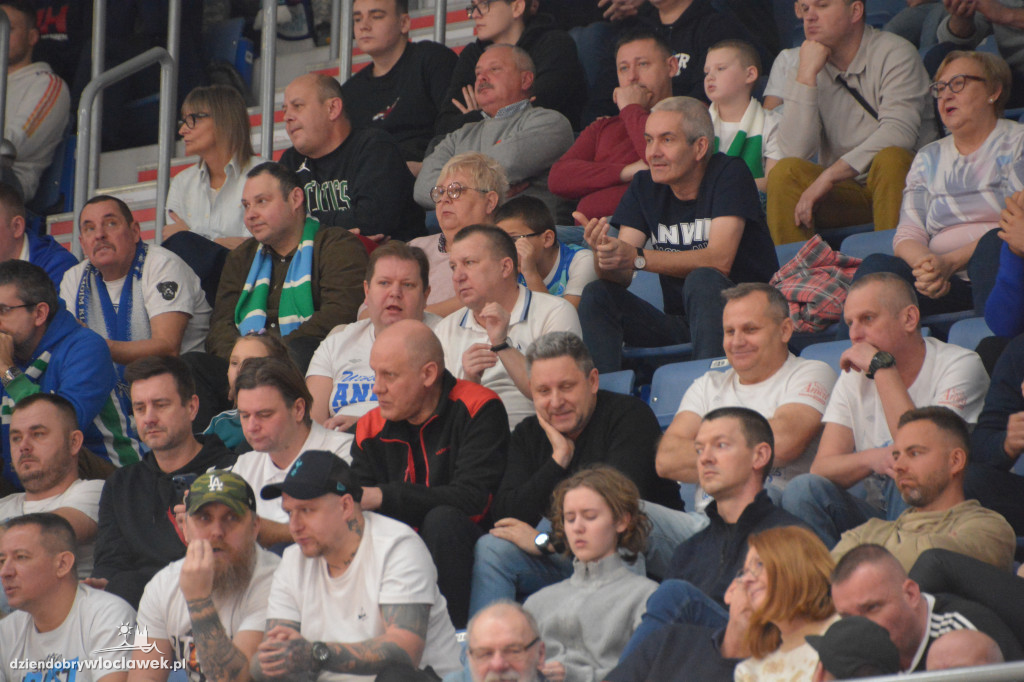 Kibice na meczu Anwil vs. King