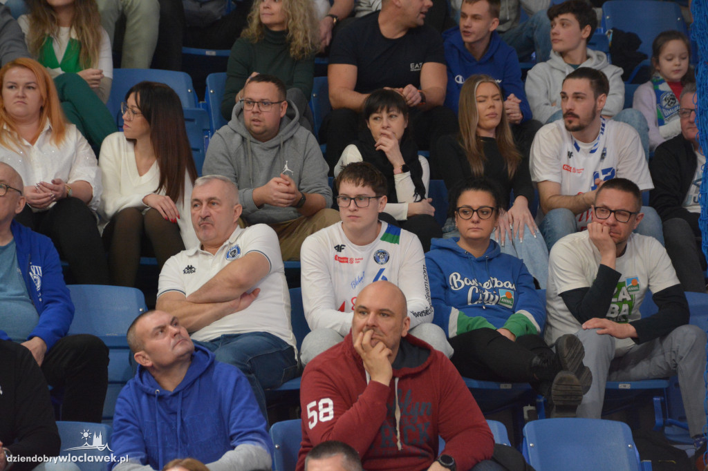 Kibice na meczu Anwil vs. King