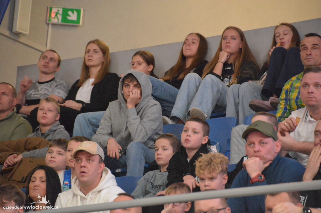 Kibice na meczu Anwil vs. King