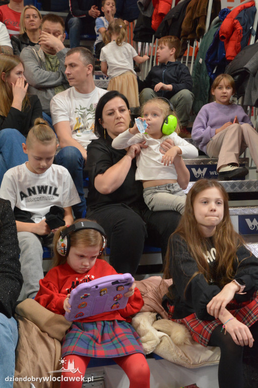 Kibice na meczu Anwil vs. King