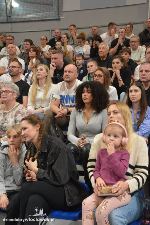 Kibice na meczu Anwil vs. King