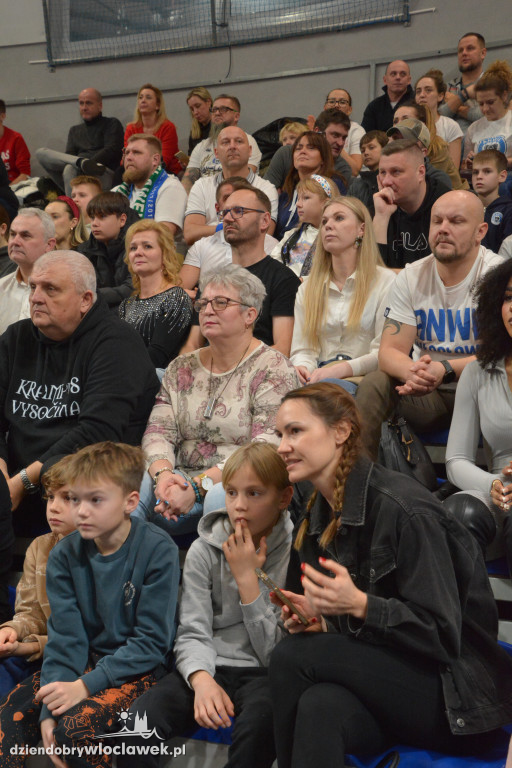 Kibice na meczu Anwil vs. King