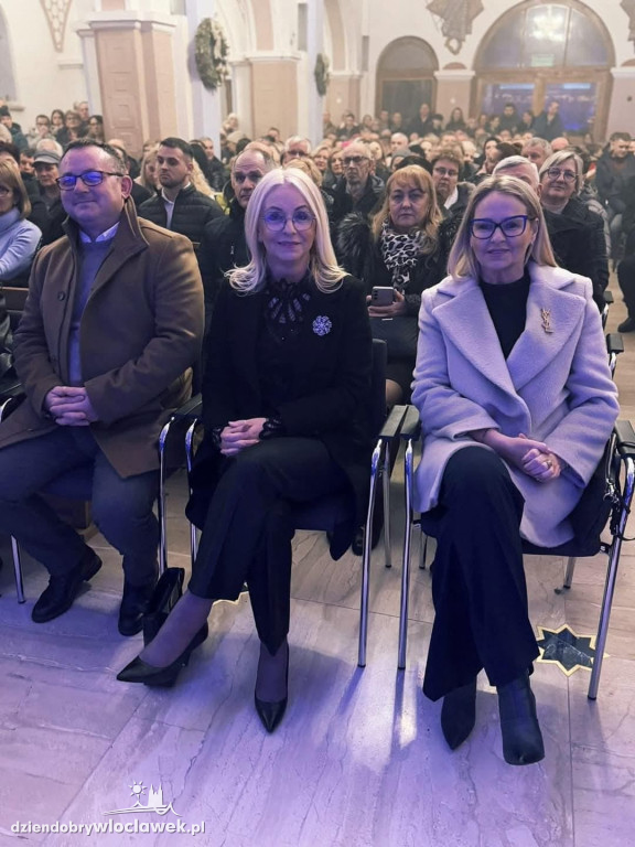Kolędowanie z GOLEC uORKIESTRA w Kruszynie
