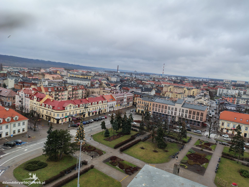 Plac Wolności i cztery jego strony świata