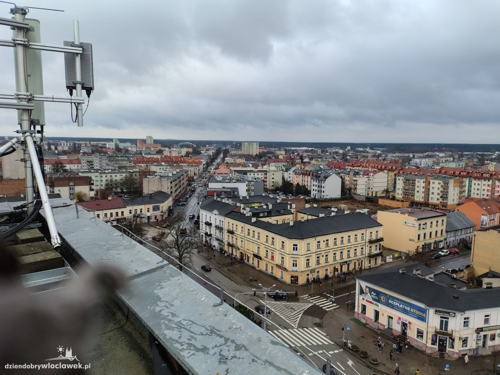 Plac Wolności i cztery jego strony świata