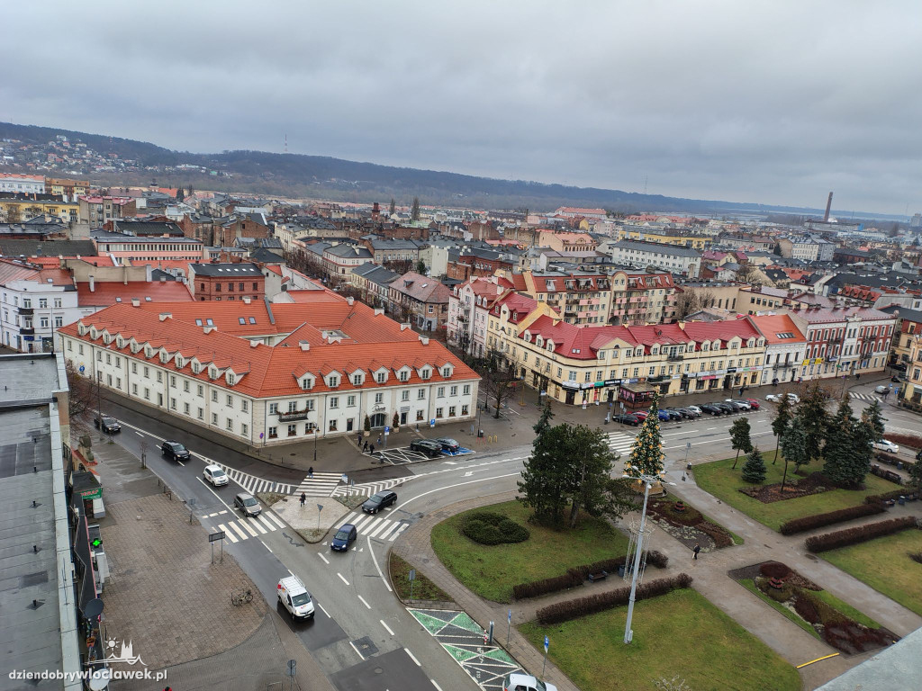 Plac Wolności i cztery jego strony świata