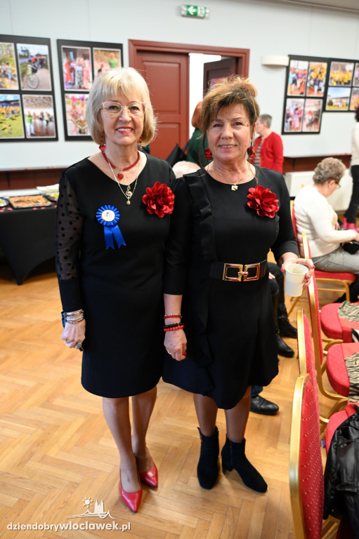 Seniorzy świętowali Walentynki w Starej Remizie
