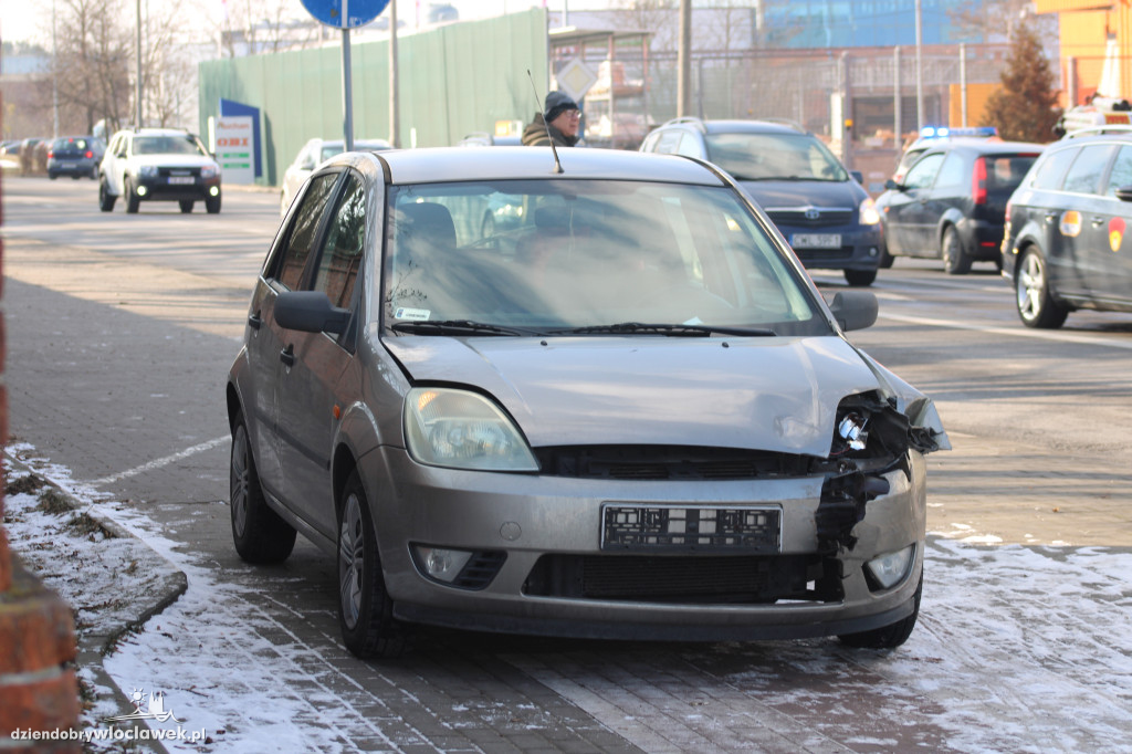 Zderzenie na skrzyżowaniu Chopina i Cmentarnej