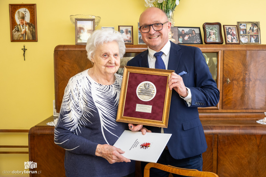 Medal dla Pani Kazimiery Szarafińskiej