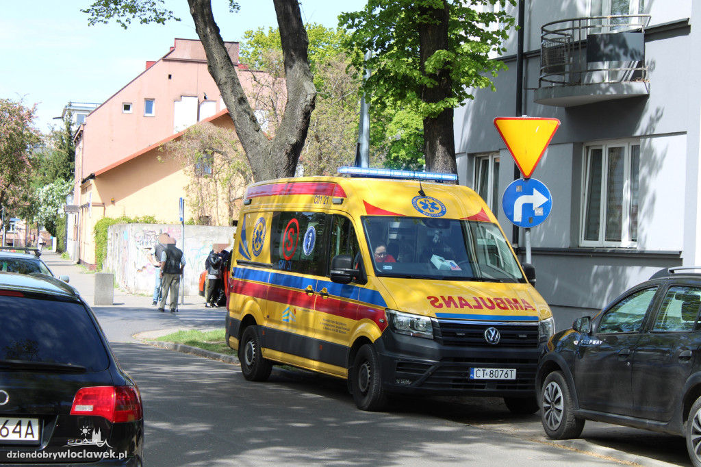 Kolizja na skrzyżowaniu Chmielnej z Reymonta