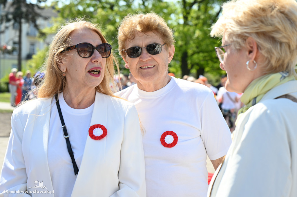 Przemarsz ze 100-metrową biało-czerwoną