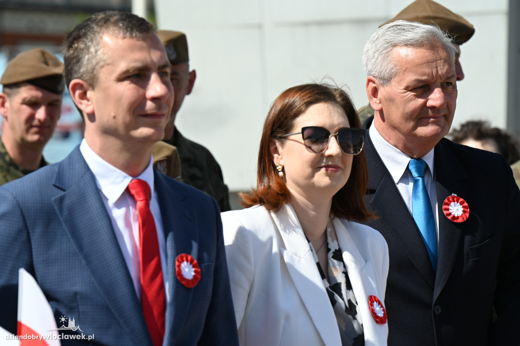 Przemarsz ze 100-metrową biało-czerwoną