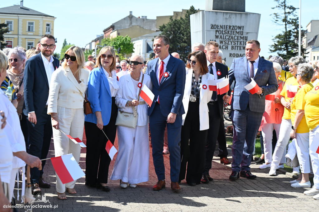 Przemarsz ze 100-metrową biało-czerwoną