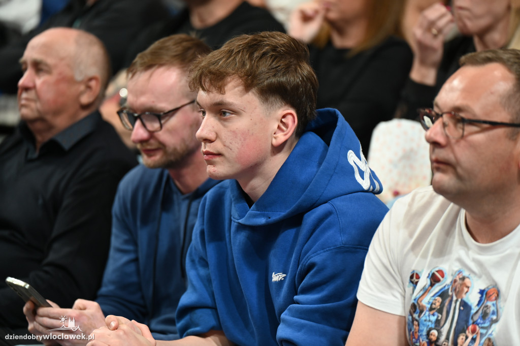 Kibice ma meczu Anwil vs. MKS Dąbrowa Górnicza