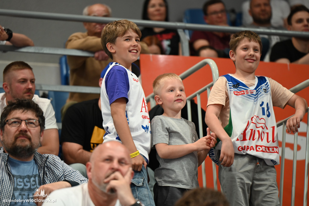Kibice ma meczu Anwil vs. MKS Dąbrowa Górnicza