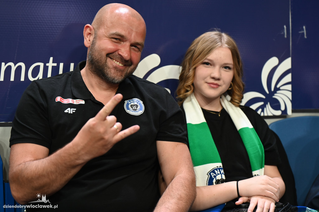 Kibice ma meczu Anwil vs. MKS Dąbrowa Górnicza
