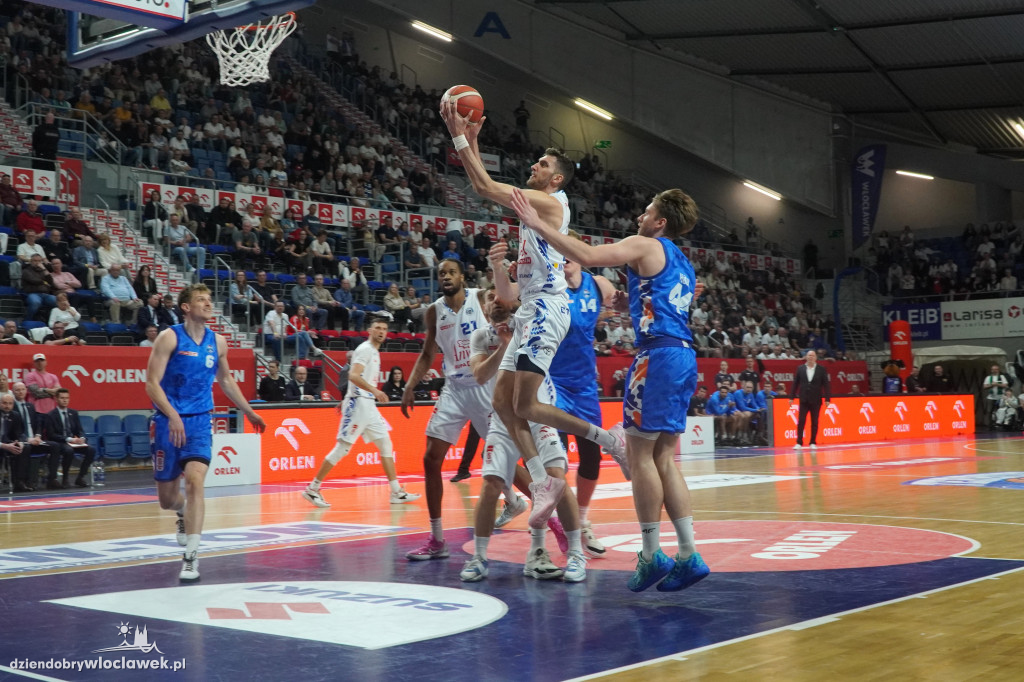 Anwil - MKS Dąbrowa Górnicza 95:91