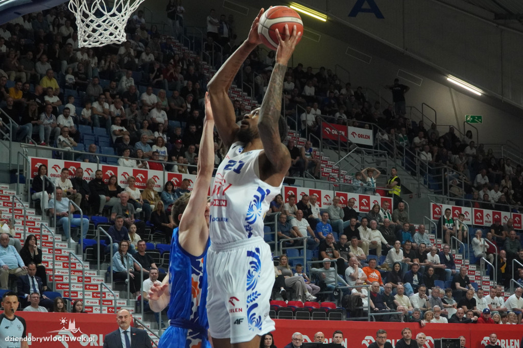 Anwil - MKS Dąbrowa Górnicza 95:91