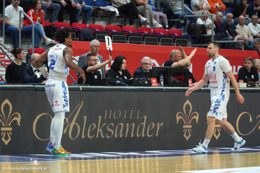 Anwil - MKS Dąbrowa Górnicza 95:91