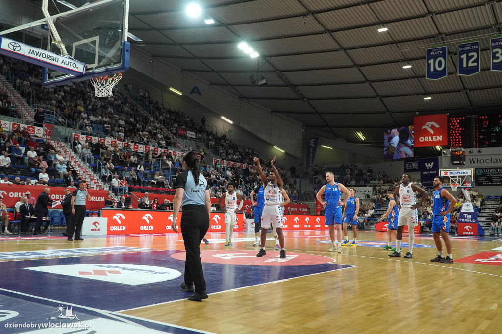 Anwil - MKS Dąbrowa Górnicza 95:91