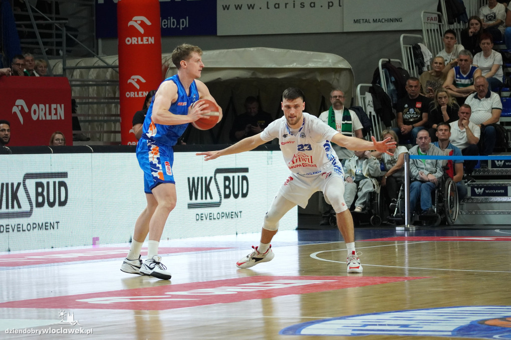Anwil - MKS Dąbrowa Górnicza 95:91