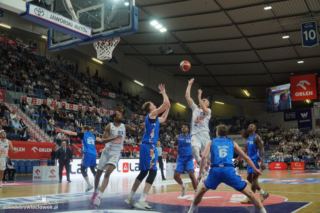 Anwil - MKS Dąbrowa Górnicza 95:91