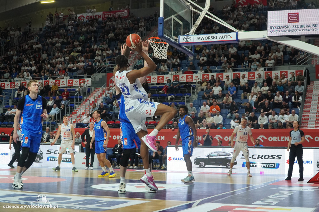Anwil - MKS Dąbrowa Górnicza 95:91