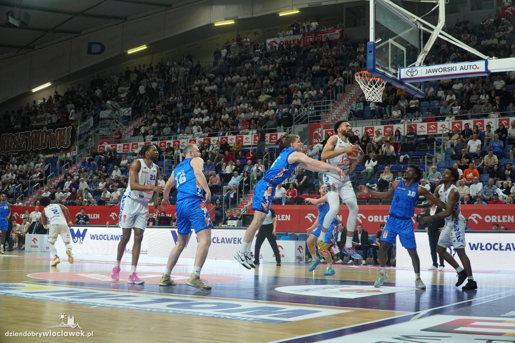 Anwil - MKS Dąbrowa Górnicza 95:91