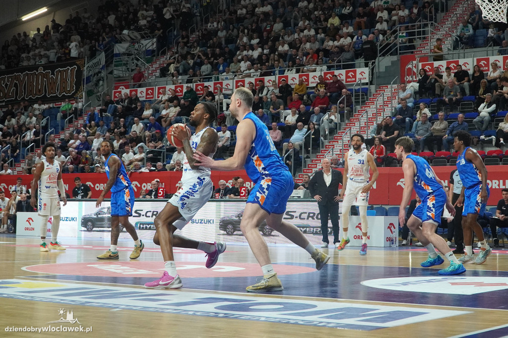 Anwil - MKS Dąbrowa Górnicza 95:91
