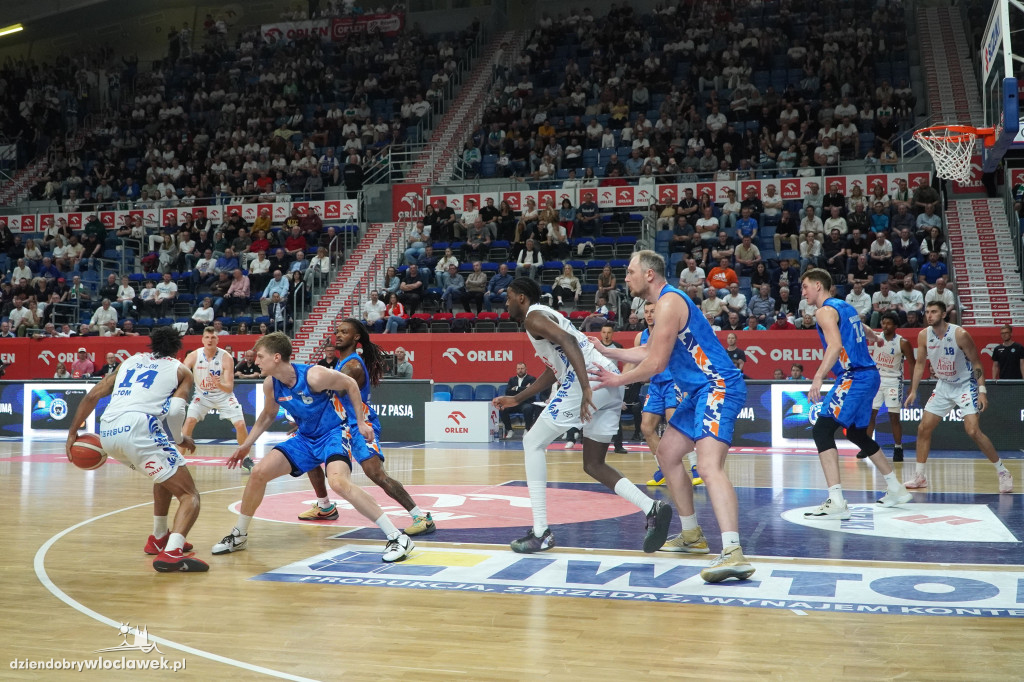 Anwil - MKS Dąbrowa Górnicza 95:91