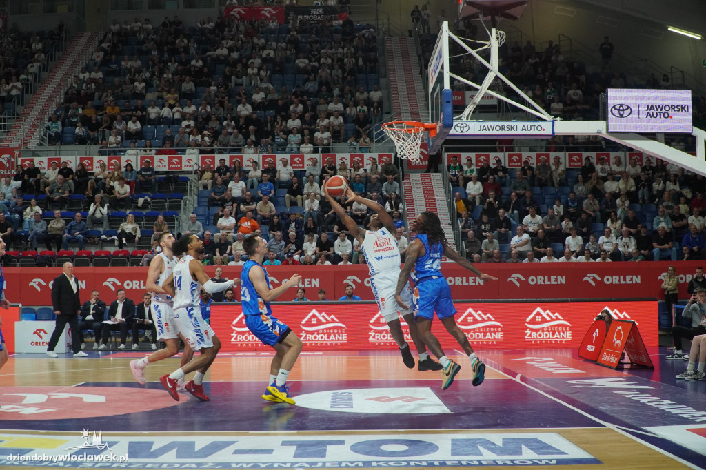 Anwil - MKS Dąbrowa Górnicza 95:91