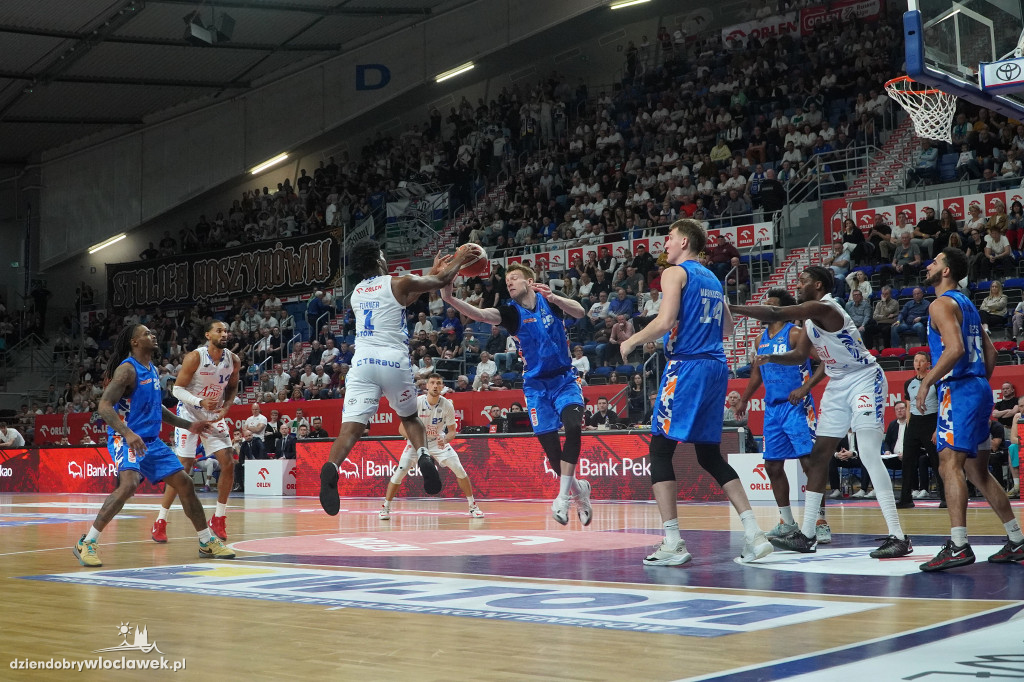 Anwil - MKS Dąbrowa Górnicza 95:91