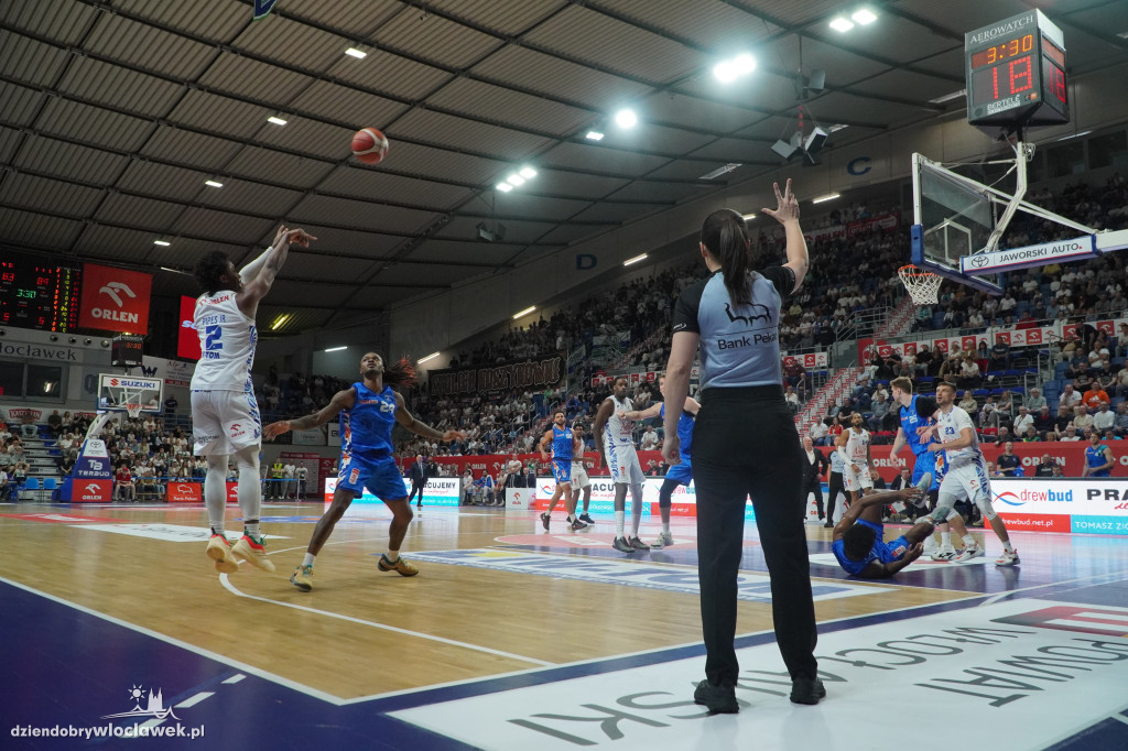 Anwil - MKS Dąbrowa Górnicza 95:91